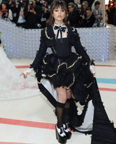 Met Gala 2023: Jackson Wang Makes His Debut on the Red Carpet Covered in Louis  Vuitton and Twitterati Are Losing Their Minds