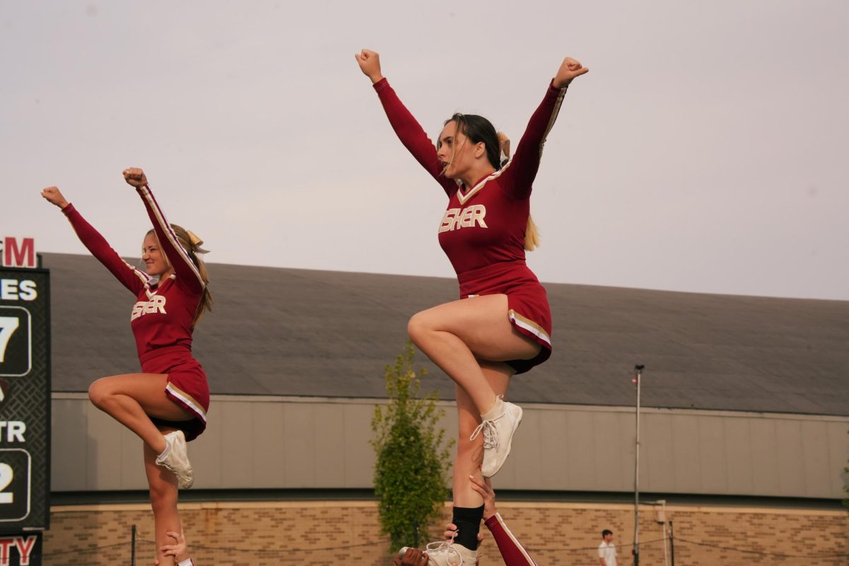 Fisher cheerleaders (Photo taken by Nicole Pomerleau @frames_by_nicole)